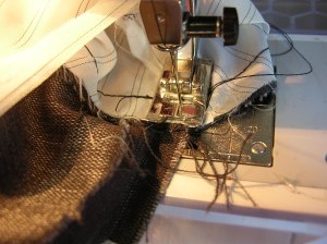 22. Stich nähen zur Befestigung des Saums